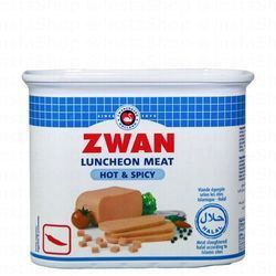 Zwan Luncheon Meat Beef Hot & Spicy